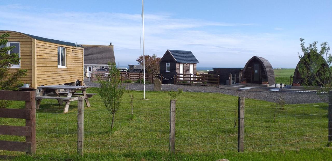 Hillside Camping Pods And Shepherd'S Hut Wick  Dış mekan fotoğraf