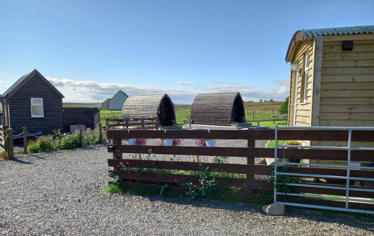 Hillside Camping Pods And Shepherd'S Hut Wick  Dış mekan fotoğraf