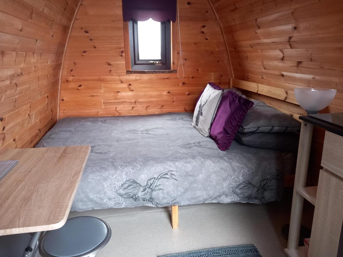 Hillside Camping Pods And Shepherd'S Hut Wick  Oda fotoğraf