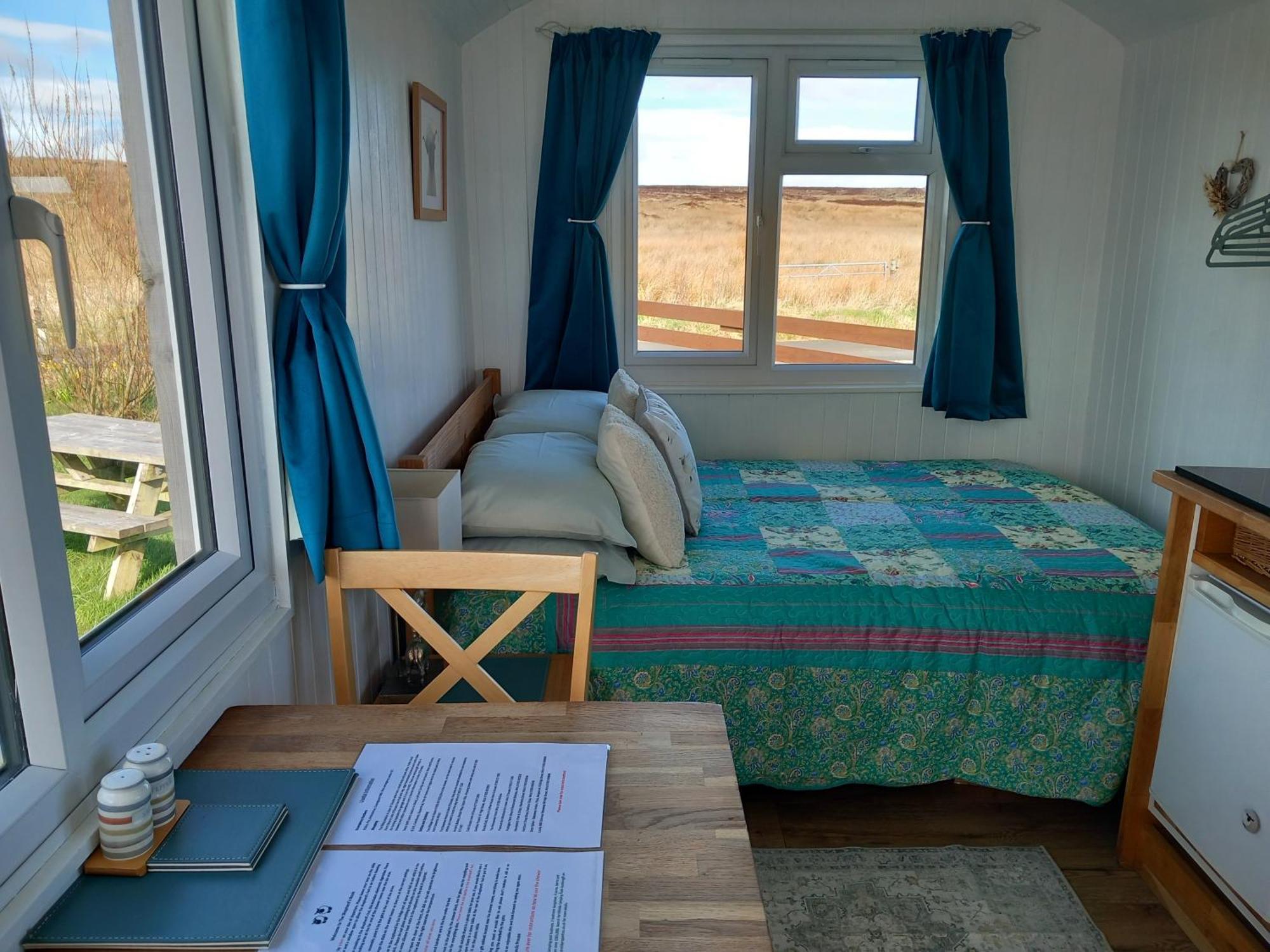 Hillside Camping Pods And Shepherd'S Hut Wick  Dış mekan fotoğraf